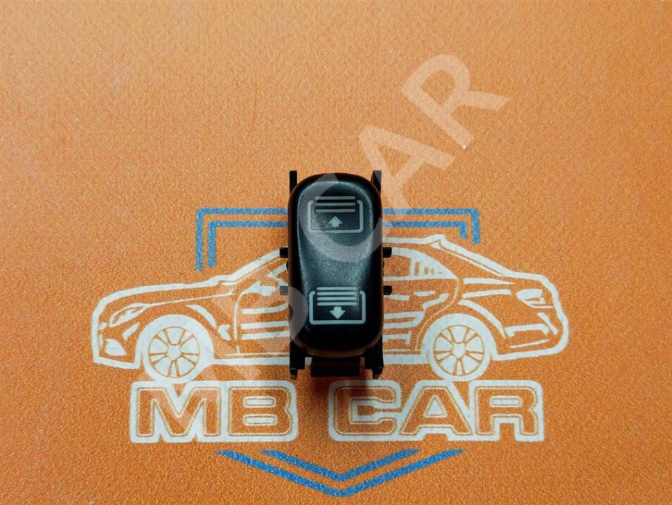 Кнопка задней шторки MERCEDES-BENZ E-класс W210/S210 (1995 - 1999) фото 1 — Разборка Мерседес