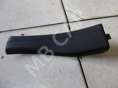 Накладка порога внутренняя MERCEDES-BENZ CLA-класс C117/X117 рестайлинг (2016 - 2019) — Разборка Мерседес