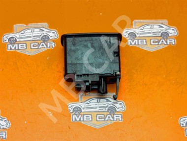 Кнопка закрытия багажника MERCEDES-BENZ M-класс W164 рестайлинг (2008 - 2011) — Разборка Мерседес