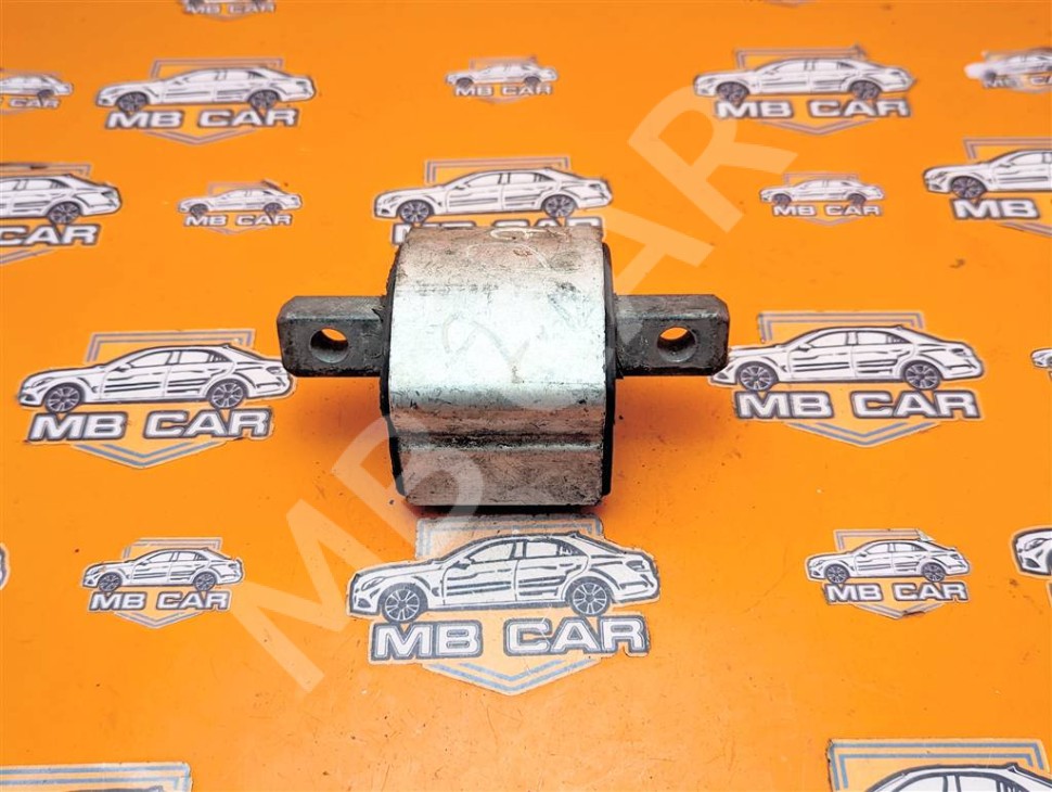 Опора КПП MERCEDES-BENZ C-класс W204/S204/С204 рестайлинг (2011 - 2015) фото 1 — Разборка Мерседес