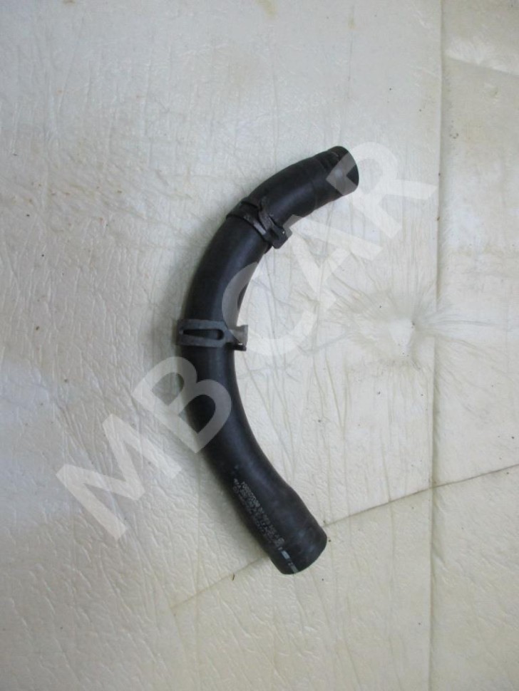 Патрубок ОЖ MERCEDES-BENZ C-класс W204/S204 (2006 - 2011) фото 1 &mdash; Разборка Мерседес