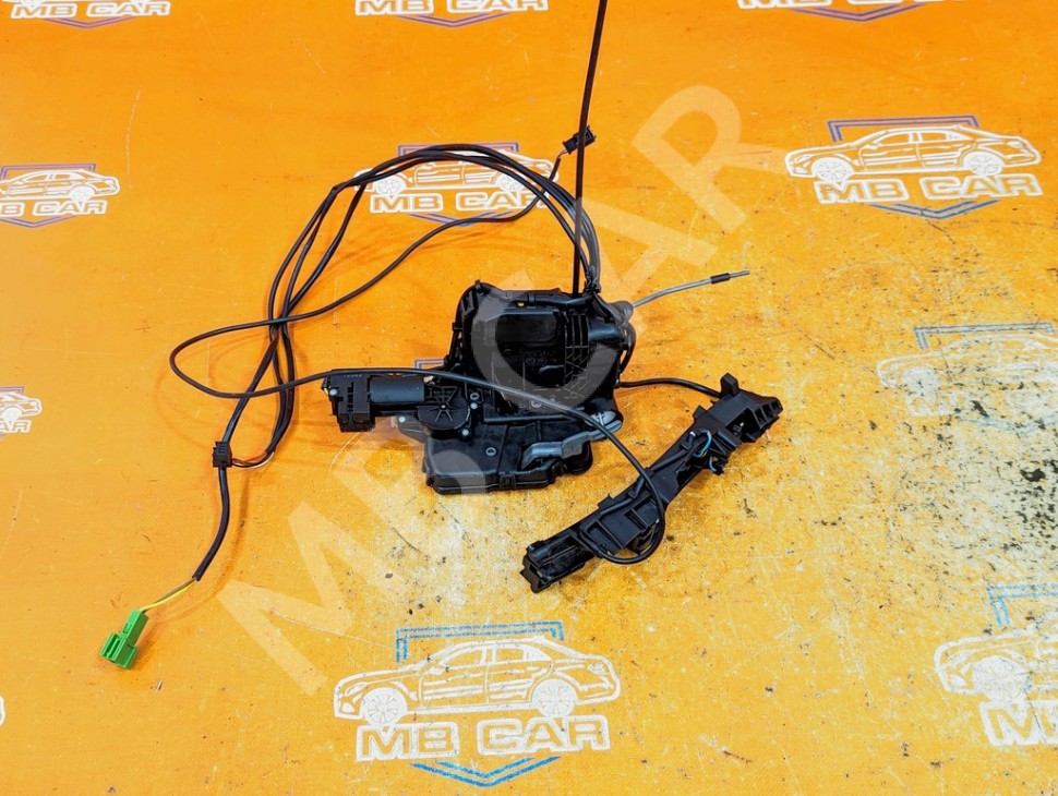 Замок двери передней левой MERCEDES-BENZ E-класс AMG W211/S211 (2002 - 2006) фото 1 — Разборка Мерседес