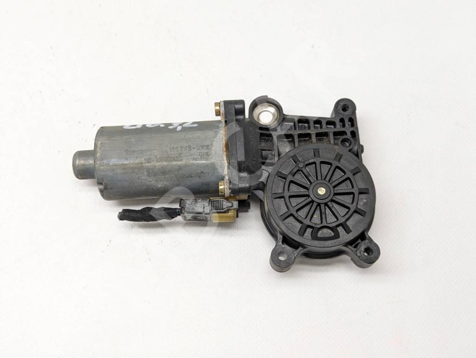 Моторчик стеклоподъемника MERCEDES-BENZ E-класс W210/S210 (1995 - 1999) фото 1 — Разборка Мерседес