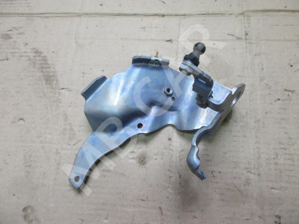 Защитный экран MERCEDES-BENZ C-класс W205/S205/C205/A205 (2014 - 2018) фото 1 &mdash; Разборка Мерседес