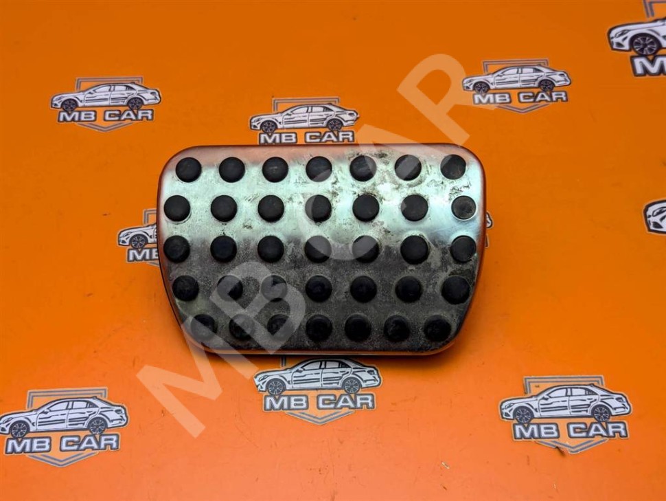 Накладка педали AMG MERCEDES-BENZ C-класс AMG W205/S205/C205/A205 (2014 - 2018) фото 1 &mdash; Разборка Мерседес