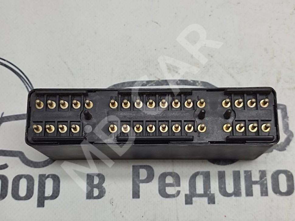 Реле индикации неисправности ламп MERCEDES-BENZ E-класс W124/S124/C124/A124 (1984 - 1997) фото 1 — Разборка Мерседес