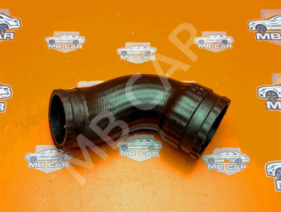 Патрубок интеркулера MERCEDES-BENZ Vito W638 (1996 - 2003) фото 1 — Разборка Мерседес