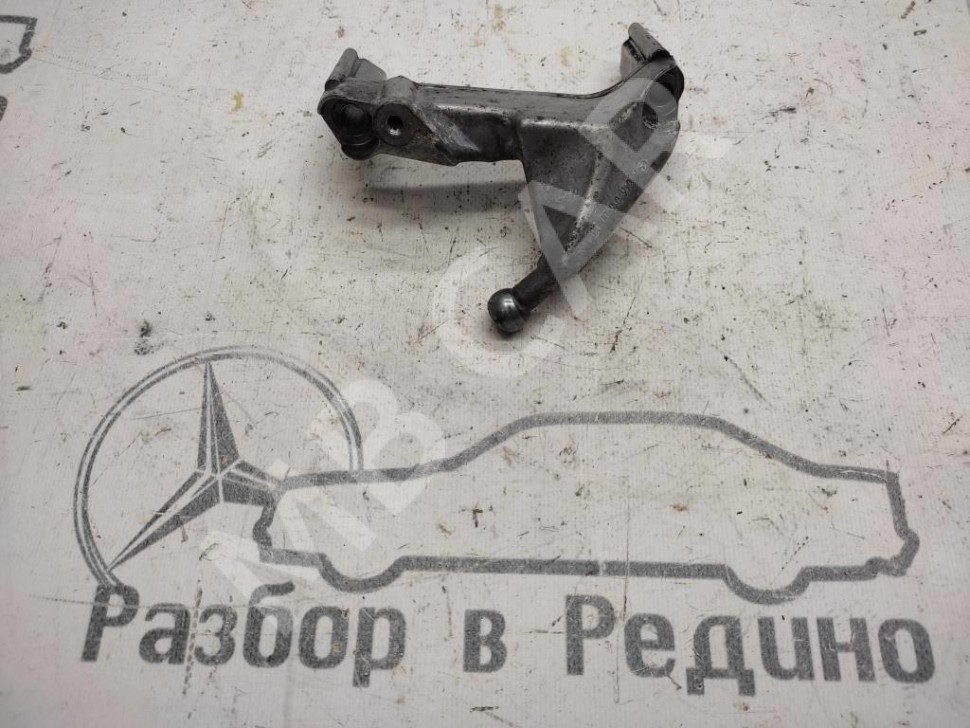 Кронштейн MERCEDES-BENZ C-класс W204/S204 (2006 - 2011) фото 1 — Разборка Мерседес