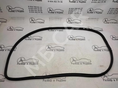 Уплотнитель дверного проема ( на кузове ) MERCEDES-BENZ M-класс W166 (2011 - 2015) — Разборка Мерседес