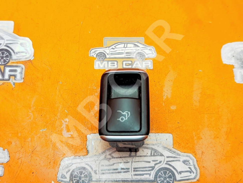 Кнопка закрытия багажника MERCEDES-BENZ C-класс W204/S204/С204 рестайлинг (2011 - 2015) фото 1 &mdash; Разборка Мерседес