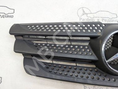 Решетка радиатора MERCEDES-BENZ V-класс W447 рестайлинг (2019 - 2025) — Разборка Мерседес