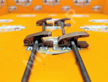 Кронштейн крепления форсунок MERCEDES-BENZ C-класс W203/S203/CL203 (2000 - 2004) &mdash; Разборка Мерседес