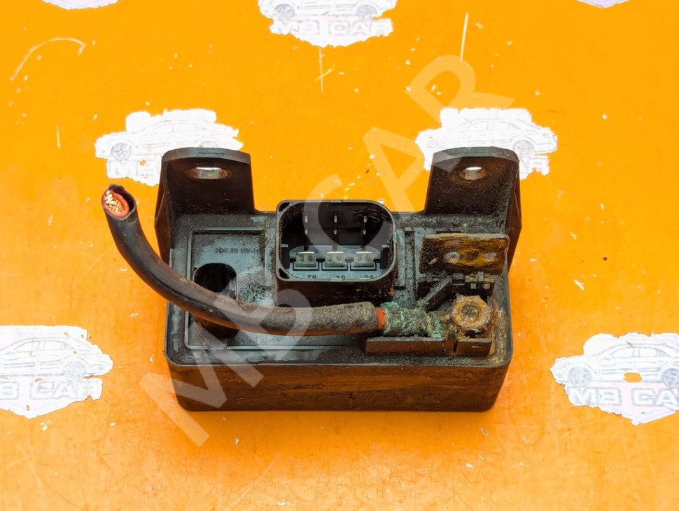 Реле свечей накала MERCEDES-BENZ M-класс W163 (1997 - 2001) фото 1 &mdash; Разборка Мерседес