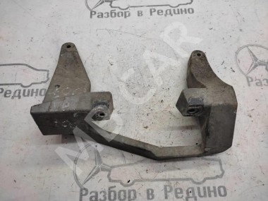 Кронштейн двигателя MERCEDES-BENZ Vito W638 (1996 - 2003) — Разборка Мерседес
