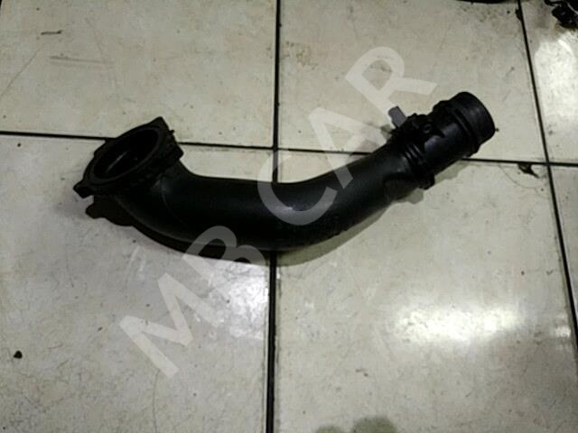 Патрубок впускного коллектора MERCEDES-BENZ Sprinter W906 (2006 - 2019) фото 1 — Разборка Мерседес