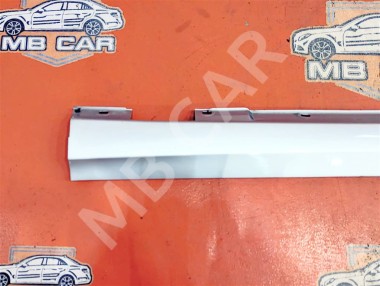 Порог пластиковый левый MERCEDES-BENZ C-класс W204/S204 (2006 - 2011) — Разборка Мерседес