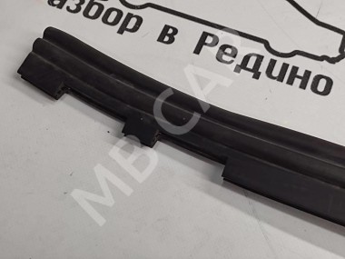 Уплотнитель моторного отсека MERCEDES-BENZ S-класс W220 рестайлинг (2002 - 2005) — Разборка Мерседес