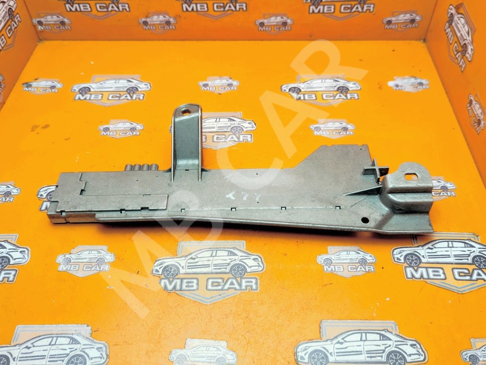 Усилитель антенны MERCEDES-BENZ E-класс W211/S211 рестайлинг (2006 - 2009) фото 1 — Разборка Мерседес