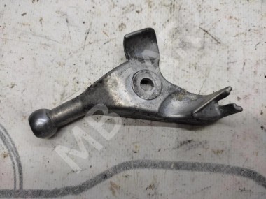 Кронштейн MERCEDES-BENZ C-класс W204/S204 (2006 - 2011) — Разборка Мерседес