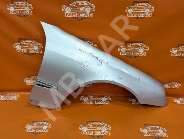 Крыло переднее правое MERCEDES-BENZ CLK-класс C209/A209 (2002 - 2005) — Разборка Мерседес