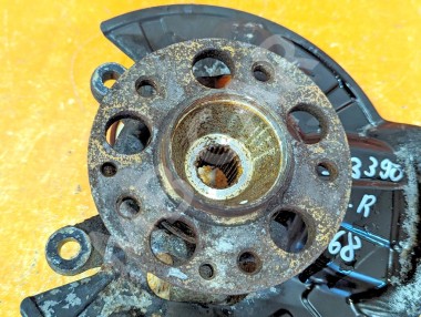 Кулак поворотный передний правый MERCEDES-BENZ A-класс W168 рестайлинг (2001 - 2004) — Разборка Мерседес