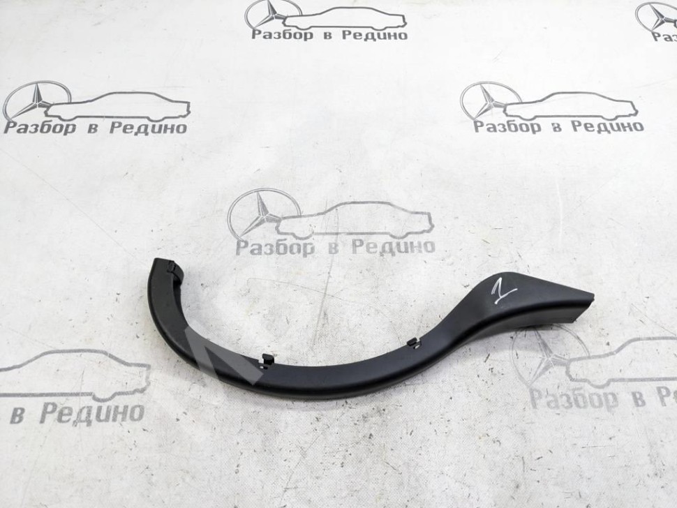 Накладка петли багажника MERCEDES-BENZ CLK-класс C209/A209 (2002 - 2005) фото 1 &mdash; Разборка Мерседес