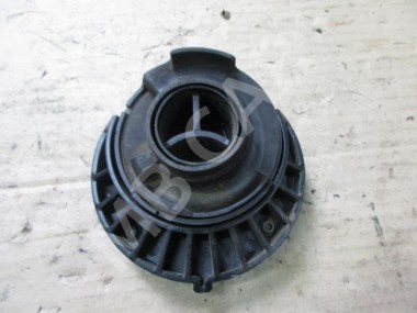 Опора задней пружины MERCEDES-BENZ C-класс W205/S205/C205/A205 (2014 - 2018) — Разборка Мерседес