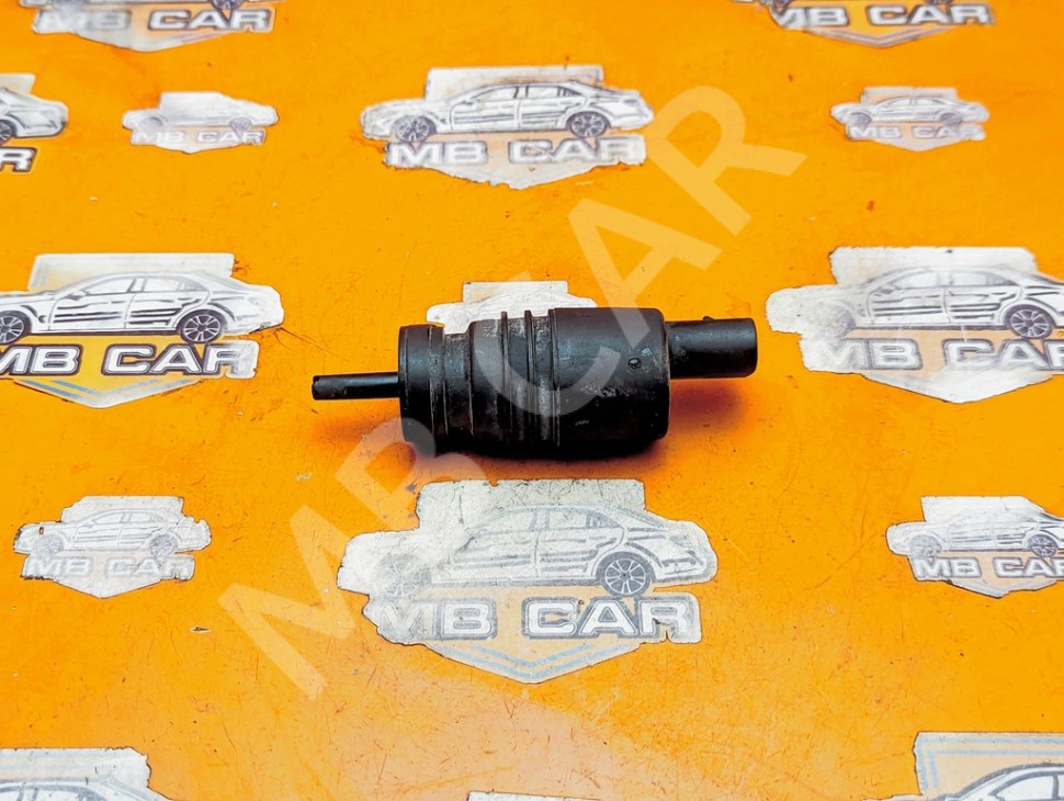 Насос омывателей MERCEDES-BENZ CLK-класс C208/A208 (1997 - 2000) фото 1 &mdash; Разборка Мерседес