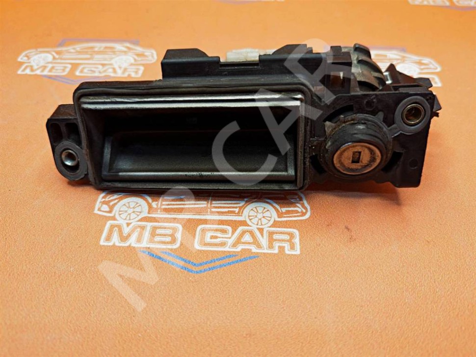 Ручка открытия багажника MERCEDES-BENZ CLK-класс C209/W209 (2002 - 2005) фото 1 &mdash; Разборка Мерседес