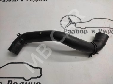 Патрубок радиатора MERCEDES-BENZ A-класс W176 (2012 - 2015) — Разборка Мерседес