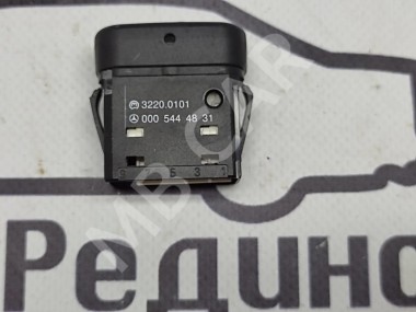 Кнопка корректора фар MERCEDES-BENZ Sprinter W901-905 (1995 - 2006) — Разборка Мерседес
