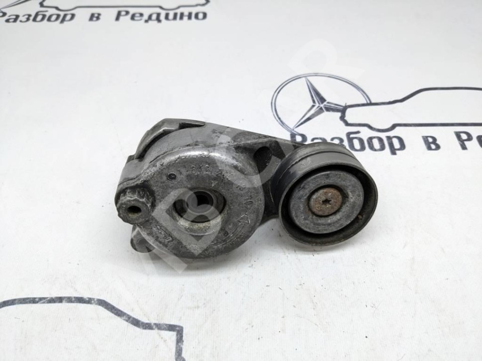 Натяжитель ремня MERCEDES-BENZ M-класс W164 (2005 - 2008) фото 1 — Разборка Мерседес