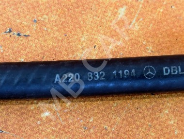 Шланг подогрева бачка омывателя MERCEDES-BENZ S-класс W220 (1998 - 2005) — Разборка Мерседес
