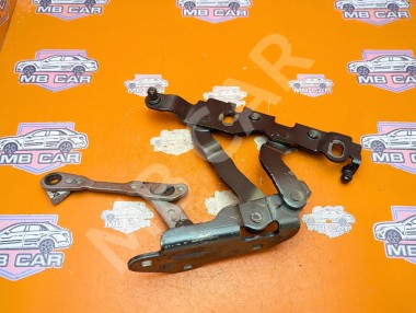 Петля капота MERCEDES-BENZ C-класс W204/S204 (2006 - 2011) &mdash; Разборка Мерседес