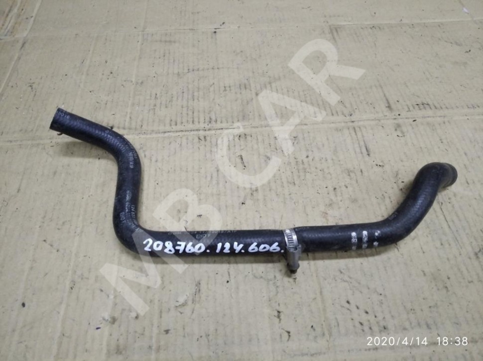 Патрубок ОЖ MERCEDES-BENZ W124 W124/S124/C124/A124 (1984 - 1993) фото 1 &mdash; Разборка Мерседес