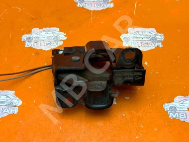 Замок капота MERCEDES-BENZ S-класс W220 рестайлинг (2002 - 2005) &mdash; Разборка Мерседес