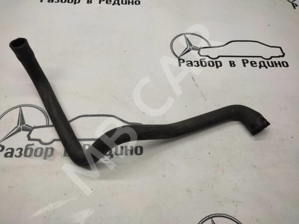 Патрубок ОЖ MERCEDES-BENZ E-класс W210/S210 (1995 - 1999) фото 1 — Разборка Мерседес