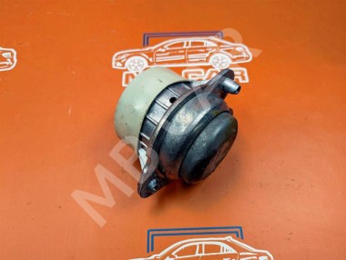 Опора двигателя MERCEDES-BENZ S-класс AMG W222/C217/A217 (2013 - 2017) — Разборка Мерседес