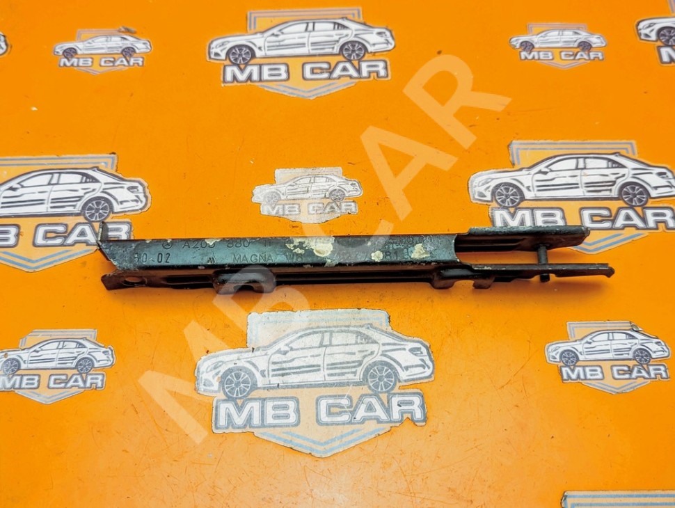 Кронштейн крепления бампера MERCEDES-BENZ C-класс W203/S203/CL203 рестайлинг (2004 - 2008) фото 1 — Разборка Мерседес