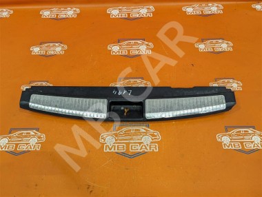 Накладка замка багажника MERCEDES-BENZ M-класс W164 (2005 - 2008) — Разборка Мерседес