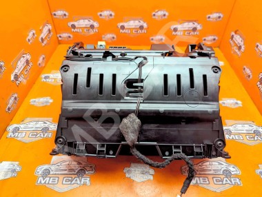 Монитор MERCEDES-BENZ C-класс W204/S204 (2006 - 2011) &mdash; Разборка Мерседес