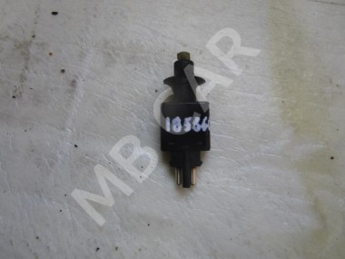 Выключатель стоп-сигнала MERCEDES-BENZ E-класс W124/S124/C124/A124 (1984 - 1997) — Разборка Мерседес