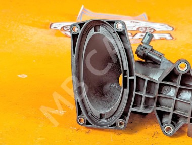 Патрубок впускного коллектора MERCEDES-BENZ C-класс W204/S204/С204 рестайлинг (2011 - 2015) &mdash; Разборка Мерседес