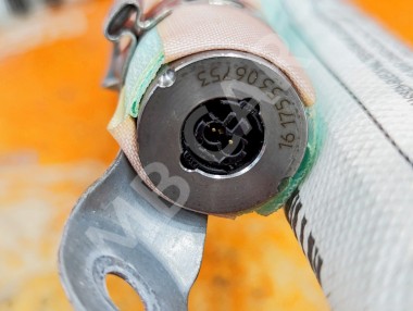 Шторка безопасности левая MERCEDES-BENZ C-класс W205/S205/C205/A205 (2014 - 2018) — Разборка Мерседес