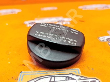 Крышка маслозаливной горловины MERCEDES-BENZ GLE-класс Coupe C292 (2015 - 2019) &mdash; Разборка Мерседес