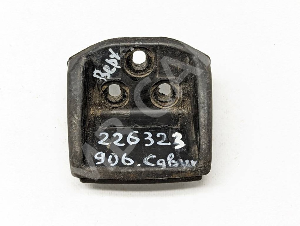 Упор двери MERCEDES-BENZ Sprinter W906 (2006 - 2019) фото 1 — Разборка Мерседес