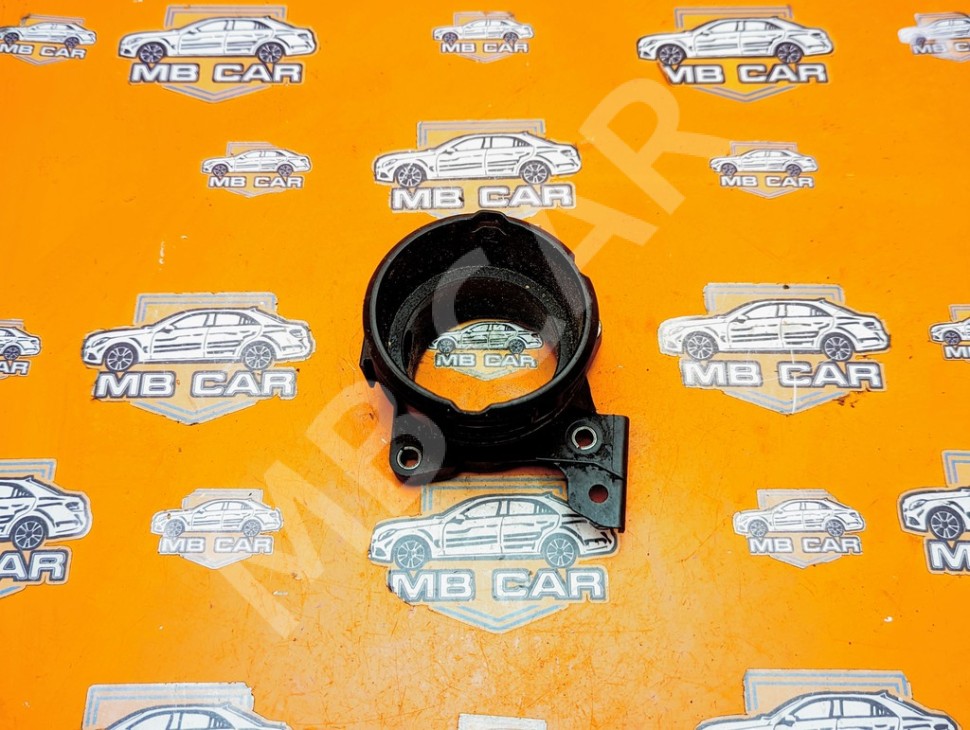 Фланец MERCEDES-BENZ R-класс W251 (2005 - 2007) фото 1 — Разборка Мерседес