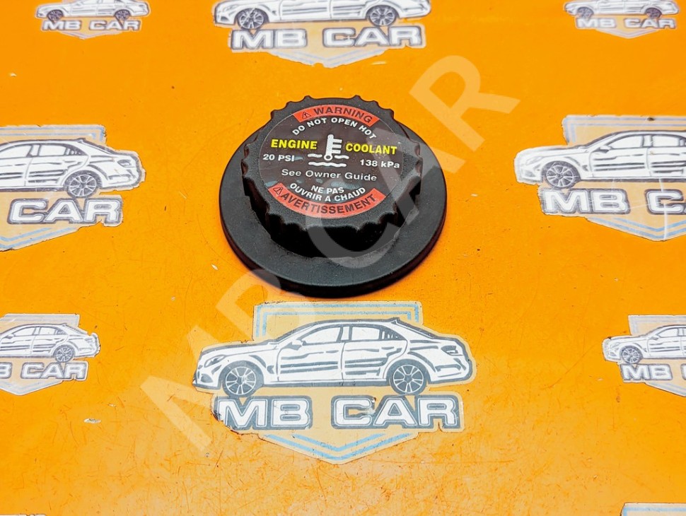 Крышка расширительного бачка MERCEDES-BENZ M-класс W163 (1997 - 2001) фото 1 — Разборка Мерседес