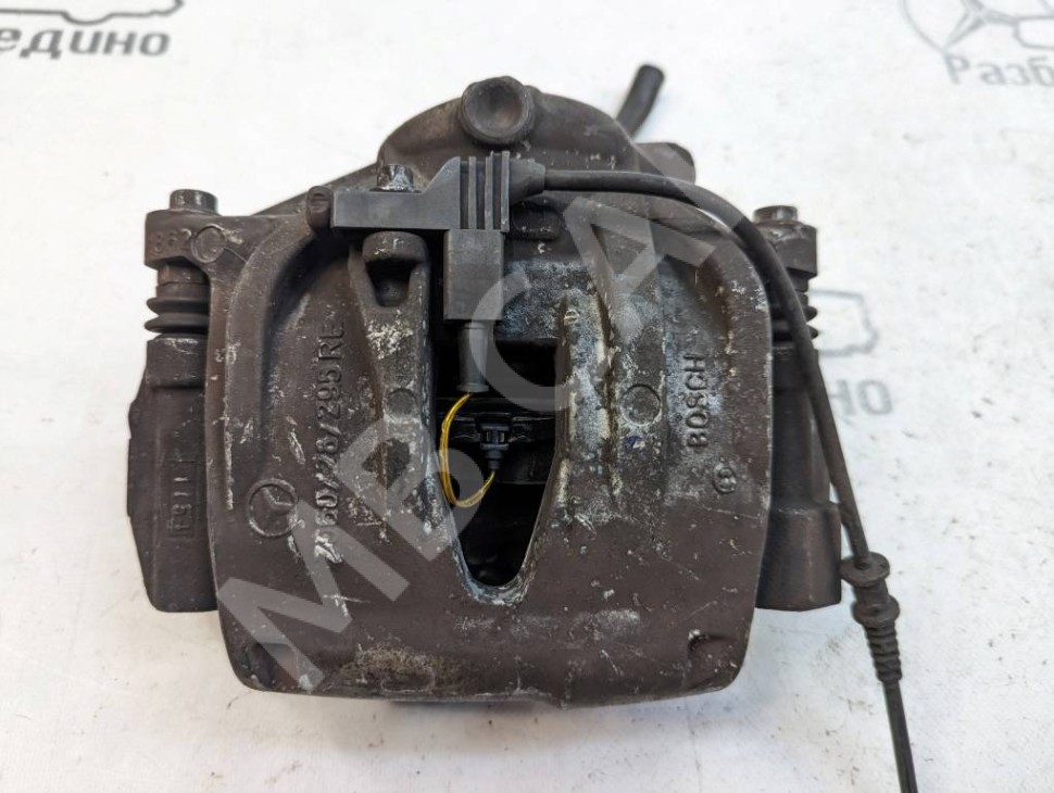 Суппорт передний правый MERCEDES-BENZ E-класс W211/S211 (2002 - 2006) фото 1 — Разборка Мерседес