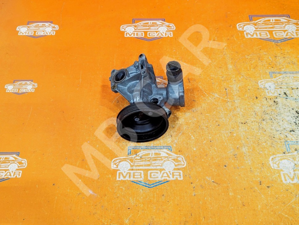 Помпа MERCEDES-BENZ E-класс W124/S124/C124/A124 (1984 - 1997) фото 1 — Разборка Мерседес